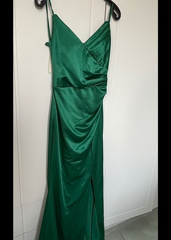 Parlak Yeşil Drapeli Uzun Abiye Elbise - Görsel 3