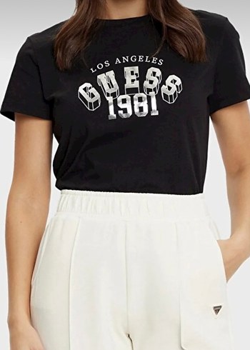 Siyah Baskılı Guess Tişört