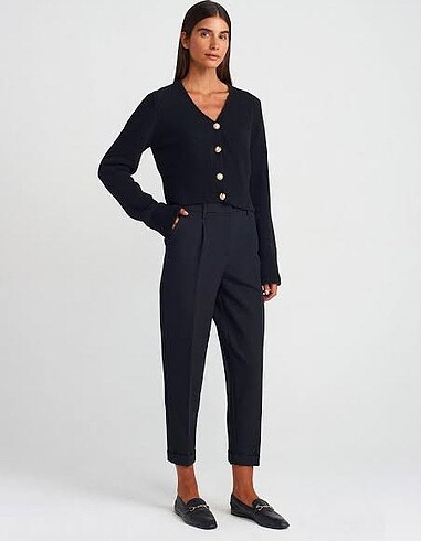 Kıvrık Paça Düz Fit Pantolon