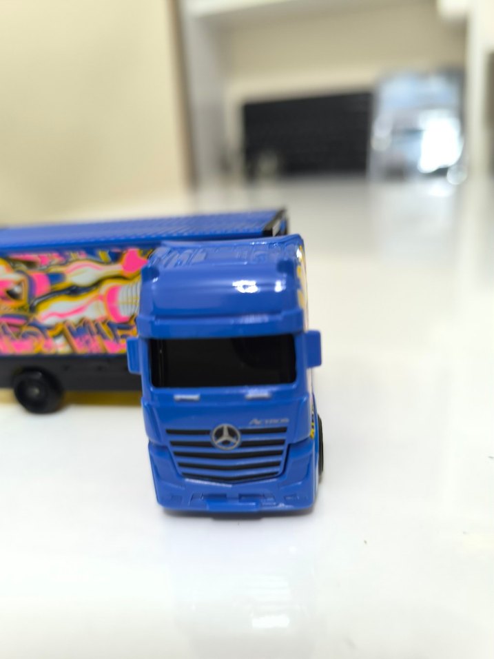 hotweels tır Mercedes actros - Görsel 2