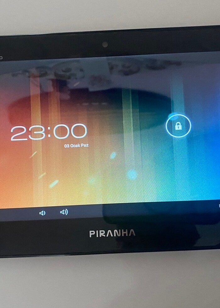 Piranha marka 9inç ekran çalışır durumda - Görsel 3