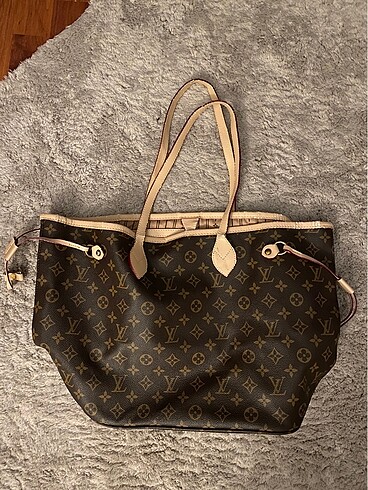 Louis Vuitton çanta