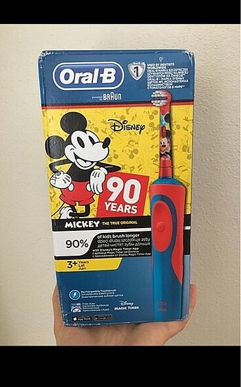 Braun Oral B Mickey şarjlı diş fırçası