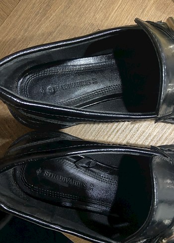 39 Beden Klasik Siyah Parlak Deri Tokalı Kadın Loafer