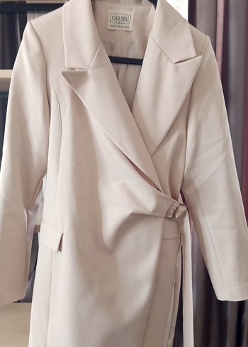42 Beden Bej Kadın Kemerli Uzun Blazer Ceket elbise