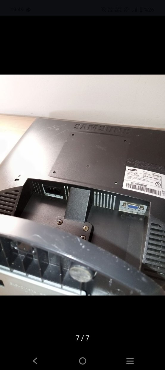 Beyaz Samsung Bilgisayar Monitörü - Görsel 4