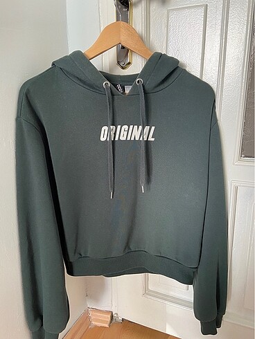 H&M sweatshirt