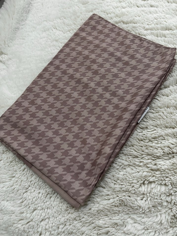 Carell Pilili Kadın Şal - Görsel 2