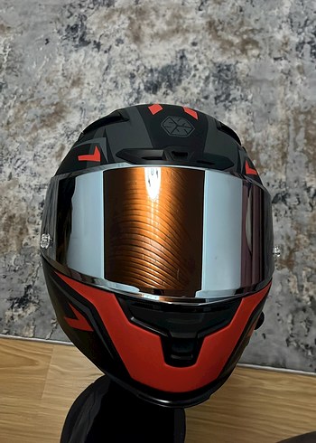 Kırmızı Baskılı Kayışlı Biker Motosiklet Kaskı - Görsel 3