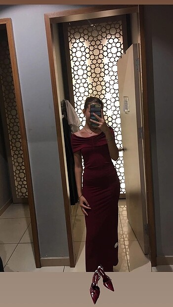Diğer Madonna yaka elbise