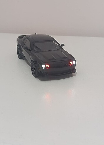Dodge Challenger SRT Hellcat araba