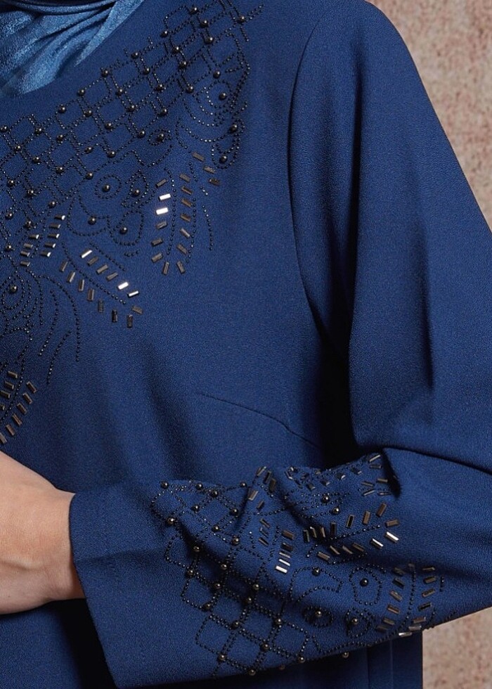 Taş detaylı elbise - Görsel 2