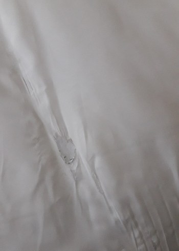 Beyaz İşlemeli Parlak Yatak Örtüsü - Görsel 15