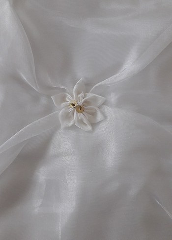 Beyaz İşlemeli Parlak Yatak Örtüsü - Görsel 11