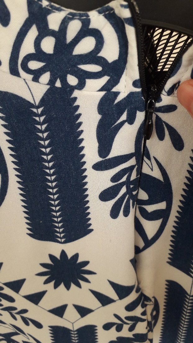 Uzun Desenli Mavi Elbise - Görsel 4