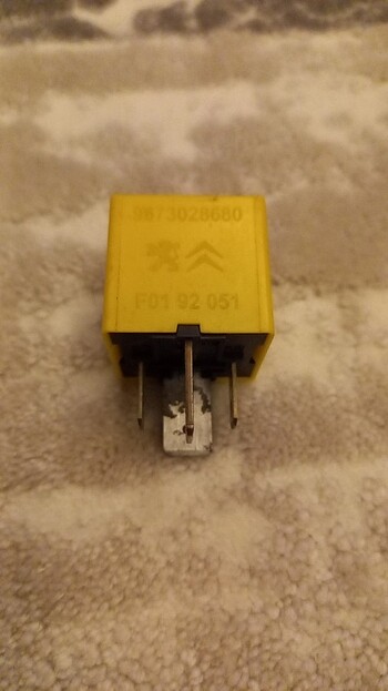 Role 12 v 50 amper. Röle 2009_20017 Peugeot citroen