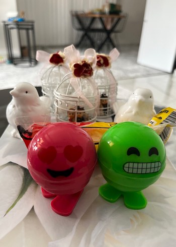 Renkli Emoji Figürlü Oyuncaklar