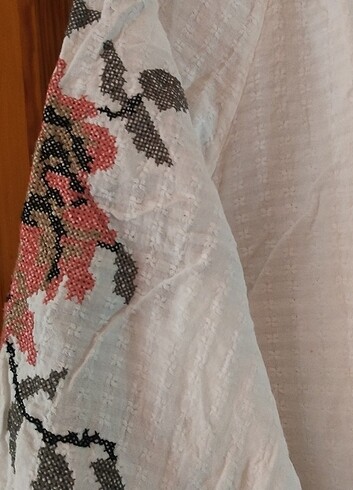 l Beden beyaz Renk 100% cotton İşlemeli gömlek