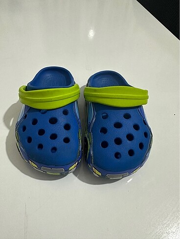 23 Beden mavi Renk Erkek Çocuk Crocs