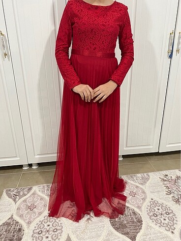 Kırmızı abiye elbise - Görsel 3