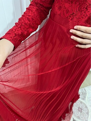 Kırmızı abiye elbise - Görsel 5