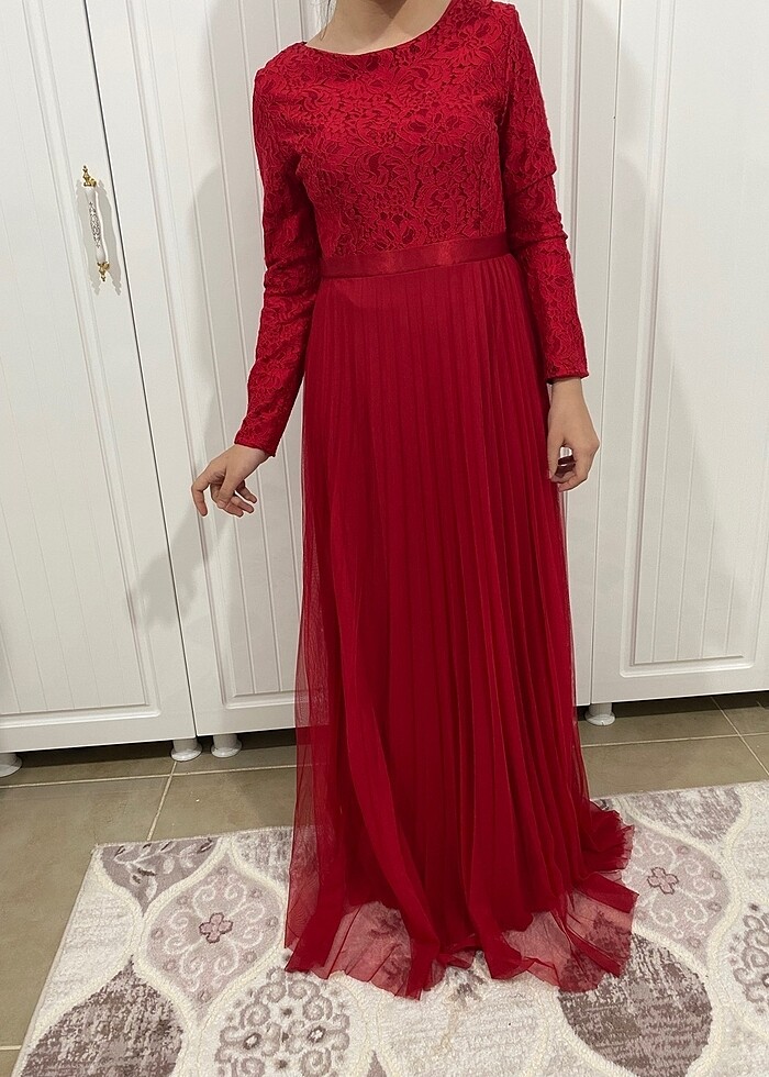 Kırmızı abiye elbise - Görsel 4