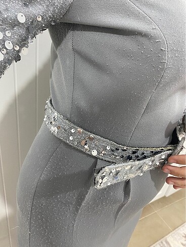 Gri pullu abiye - Görsel 7