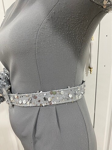 Gri pullu abiye - Görsel 8