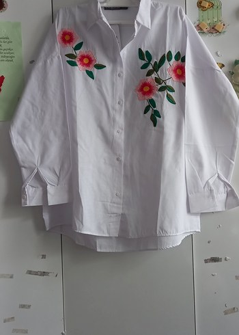 m Beden Nakışlı Beyaz Kadın Pamuk Gömlek