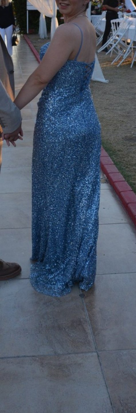 Mavi Parlak Uzun Abiye Elbise bir kere giyildi pazarlık olur - Görsel 2