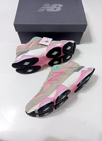 36 Beden pembe Renk New Balance Spor Ayakkabısı Yeni&Etiketli