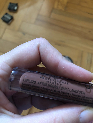 Nyx Duo chromatic highlighter ve lip lingerie