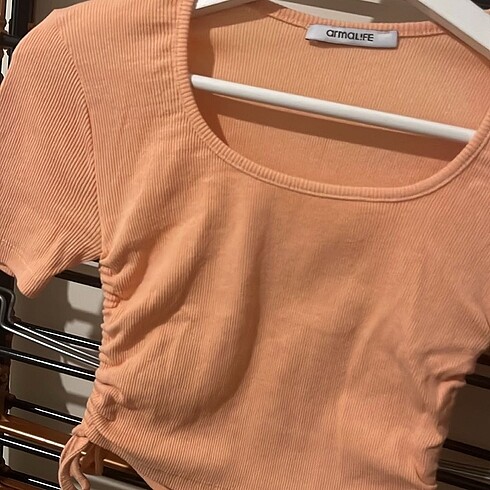 Armalife Yanları büzgülü crop bluz
