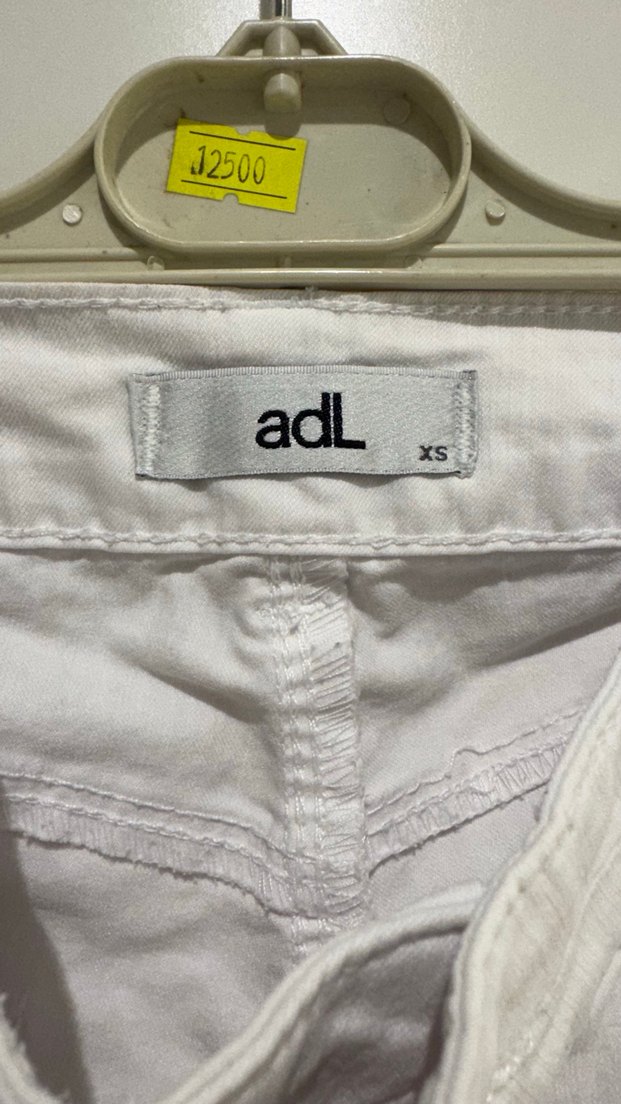 Kadın Beyaz Pamuklu Midi Kumaş Pantolon - Görsel 2