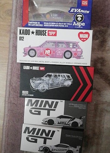 Mini gt pembe kaido