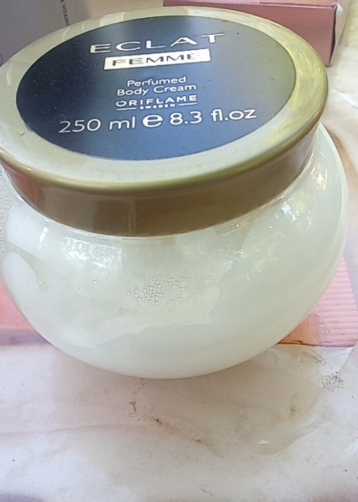 Eclat Femme PARFÜMLÜ VÜCUT KREMİ  - Görsel 3