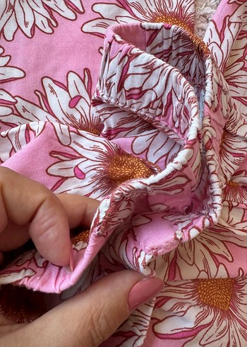 5 Yaş Beden pembe Renk H&M Pembe Çiçek Desenli Bebek Kız Takımı