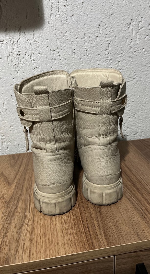 Bej Kadın Bot - Görsel 4