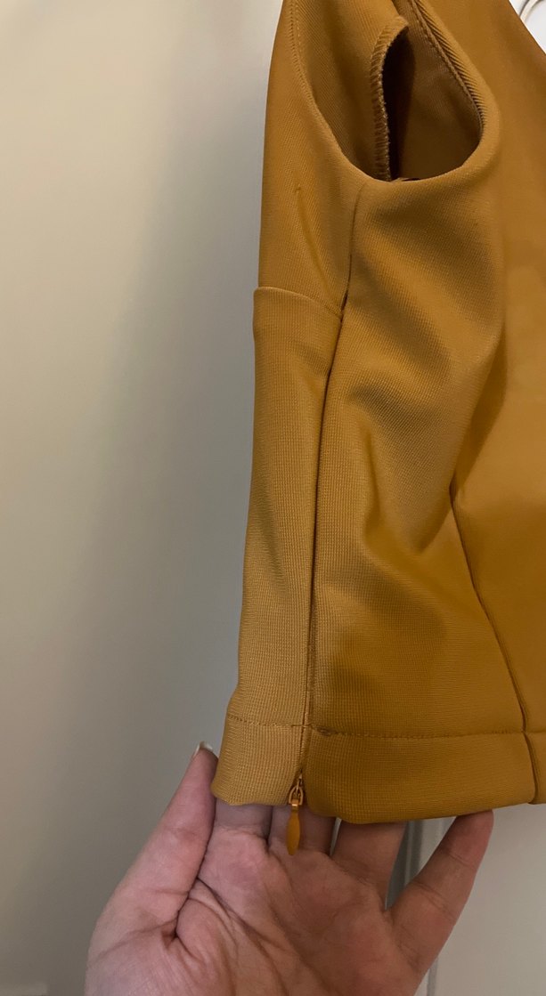 Zincir Detaylı Bej Mini Askılı Üst - Görsel 3