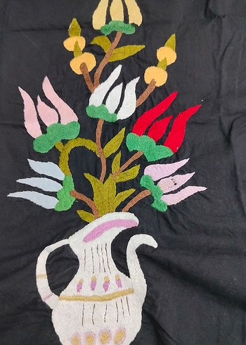 Beden Nakışlı Siyah Kumaş Üzeri Çiçek Desenli