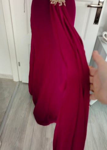 36 beden abiyeBordo V Yakalı İşlemeli Uzun Abiye Elbise - Görsel 5