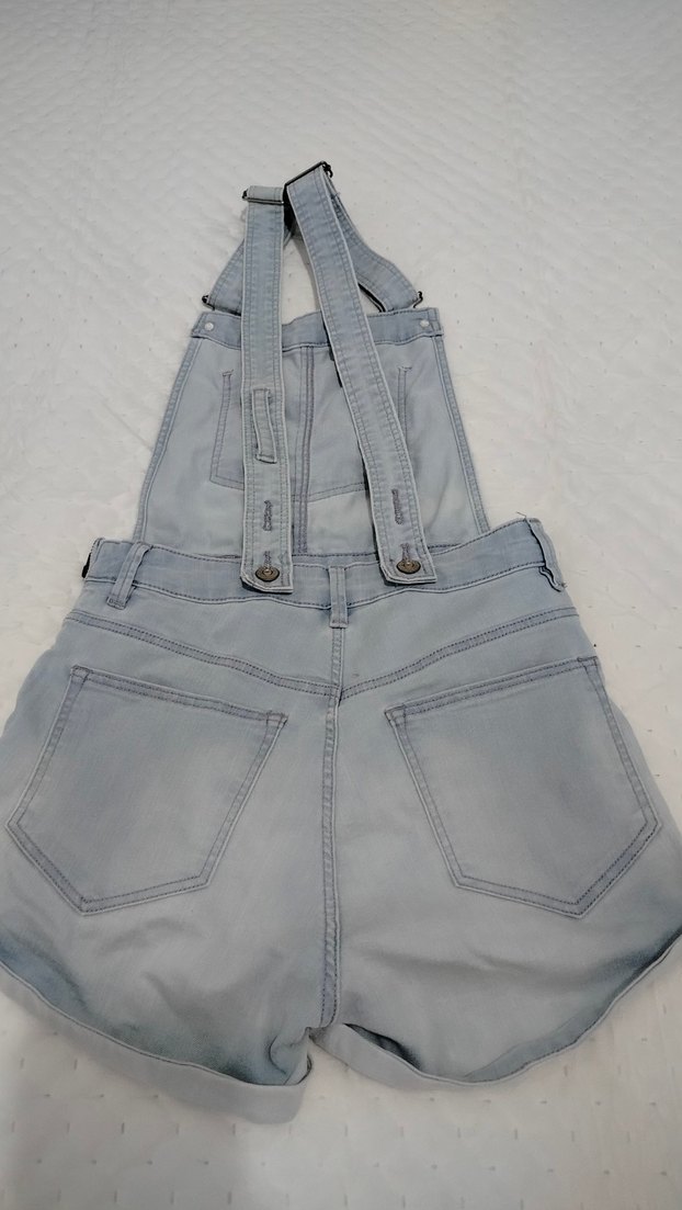 36, Kadın Gri Batik Desenli Denim Şort Salopet - Görsel 3