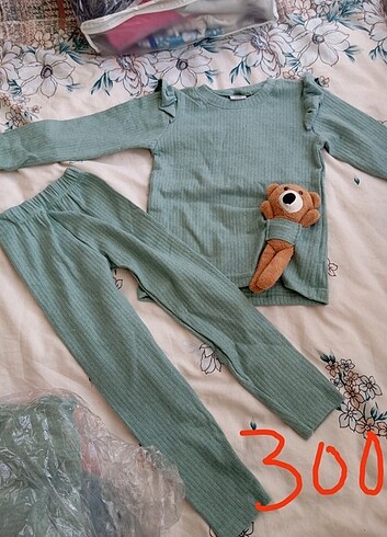Kız çocuk pijama takımı 