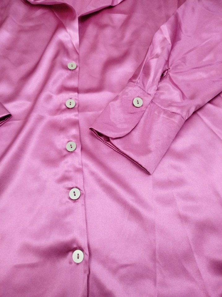 Düğmeli Pembe Saten Kadın Gömlek - Görsel 4
