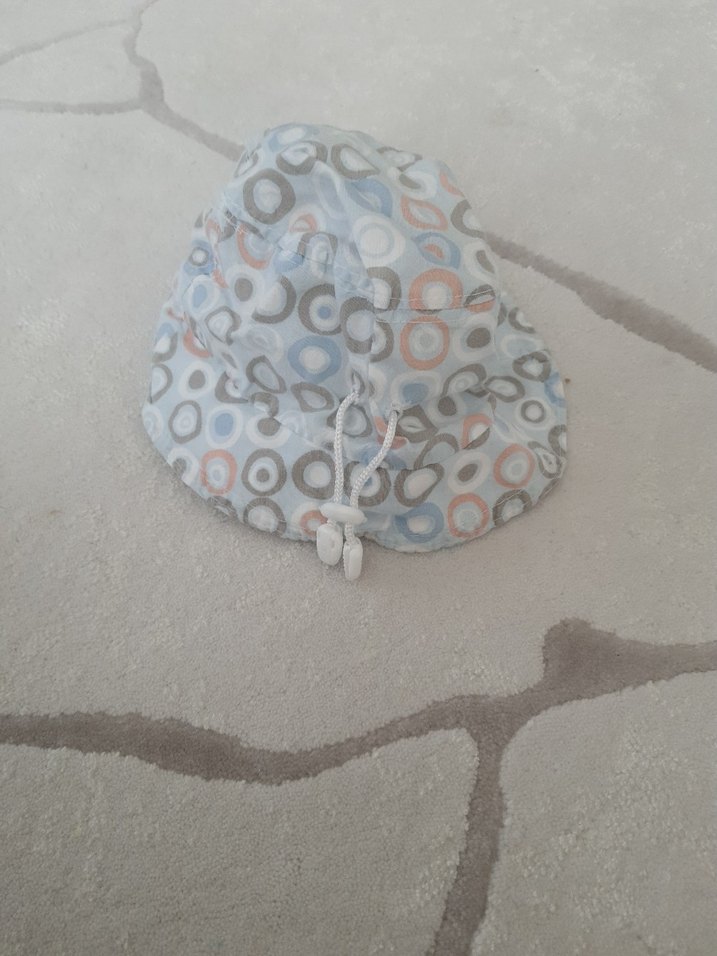 Gri Beyaz Desenli Bebek Şapkası - Görsel 5