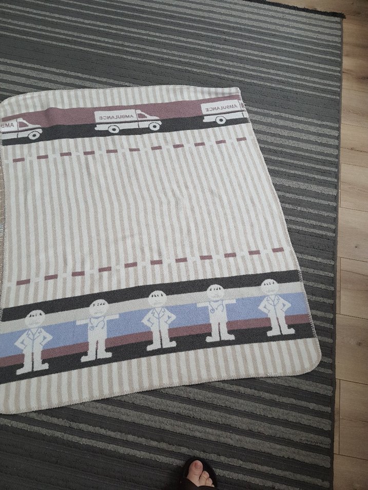 Desenli Gri Çocuk Battaniyesi - Görsel 2