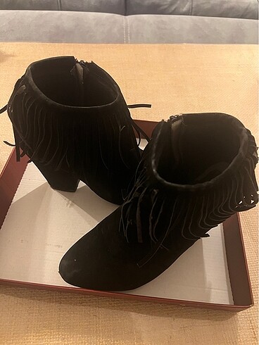 38 Beden Nubuk bootie