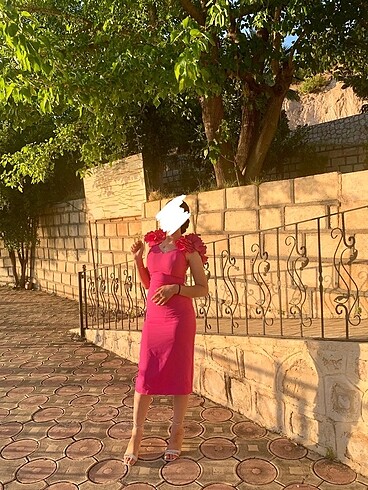 Pembe elbise abiye