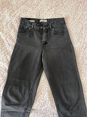 Pull and bear mom jean