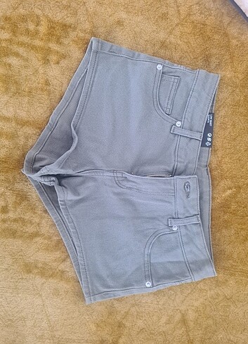 H&M mini short